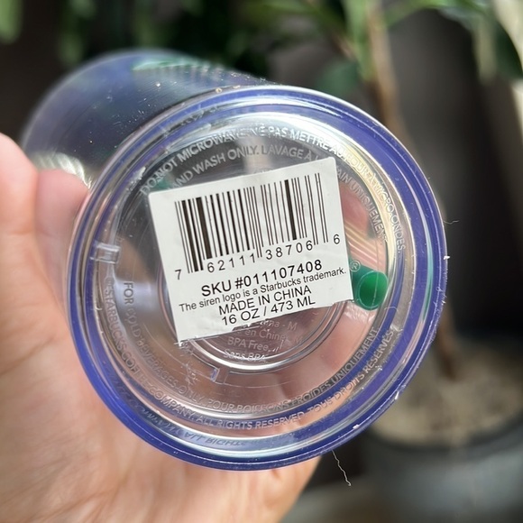 Starbucks Grande 16oz Cold Cup Clear Tumbler Traveler With Green Straw - Picture 2 of 7